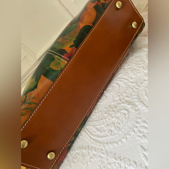 Patricia Nash Floral * Rienzo* Satchel .NWT - Picture 7 of 10